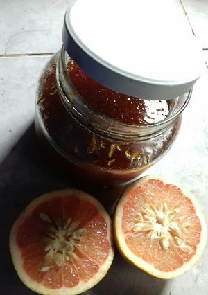 Una foto de Mermelada de pomelo rosado 🍊