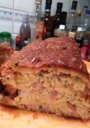 Une photo de Cake lardons gruyère