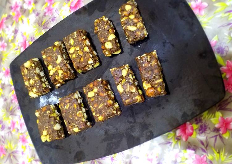 Simple Way to Prepare Quick Energy bar (No sugar, No jaggery, No ghee)