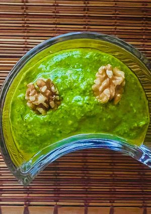 A picture of Walnut Pesto just in 5 minutes 😋 ~Dressing Sauce ~No Onion 🧅 No Garlic 🧄.