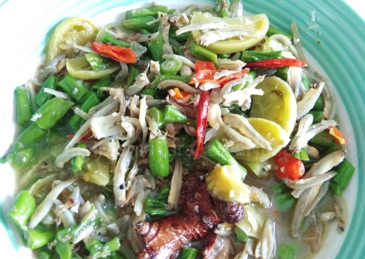 Langkah Mudah untuk Membuat Tumis teri buncis yang Menggugah Selera