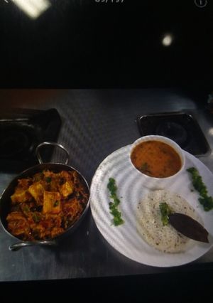A picture of Kadi paneer.