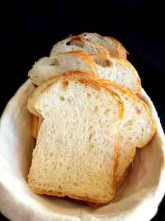 Una foto de Pan de molde con masa madre