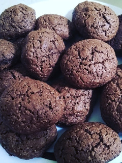 Una foto de Galletitas de chocolate con chips de chocolate!!!!