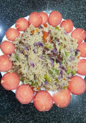 રેડ કેબેજ પુલાવ(Red cabbage pulav recipe in Gujarati) રેસીપી મુખ્ય ફોટો