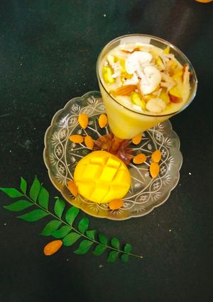 A picture of Mango shake😋😋❤️.