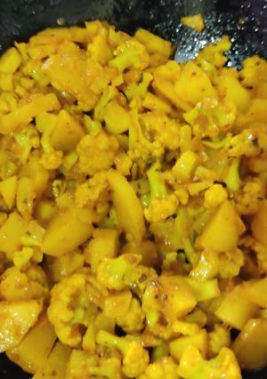 A picture of Aloo ghobi ki veg.