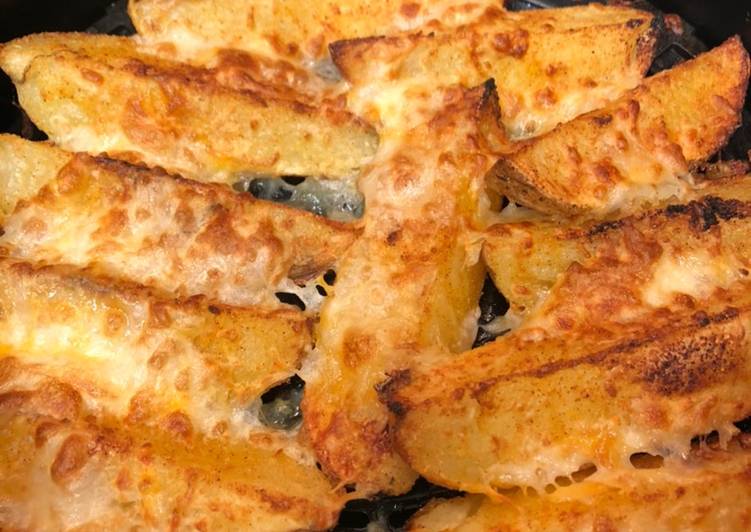 15 minute cheesy potato wedges