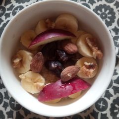 A picture of Healthy Oats bowl.