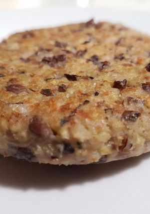 Foto principal de Hamburguesa vegana de azukis y mijo