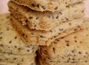 O poză a rețetei Biscuiți din făină de ovăz şi chia.