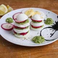 Torrette di uova, avocado e ravanello al limone e pepe-レシピのメイン写真