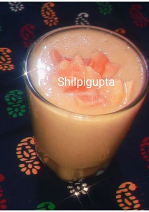 पपाया स्मूदी (papaya smoothie recipe in Hindi) रेसिपी मुख्य फोटो