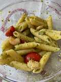 Pasta fredda pesto, pomodorini e gamberetti