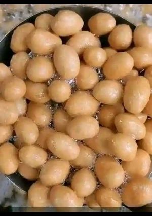 A picture of Peanut Burger.