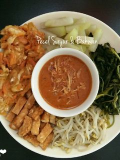 Foto resep Pecel Sayur & Bakwan