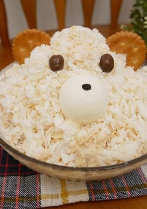 A picture of Adorable Peanut Butter Milk Shaved Ice with Bear Decoration.