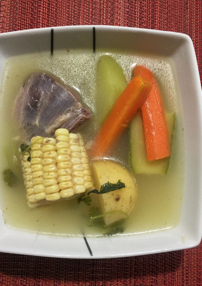 Una foto de Caldo de res