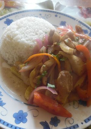 Una foto de Saltado de pollo | Estilo James Salaz