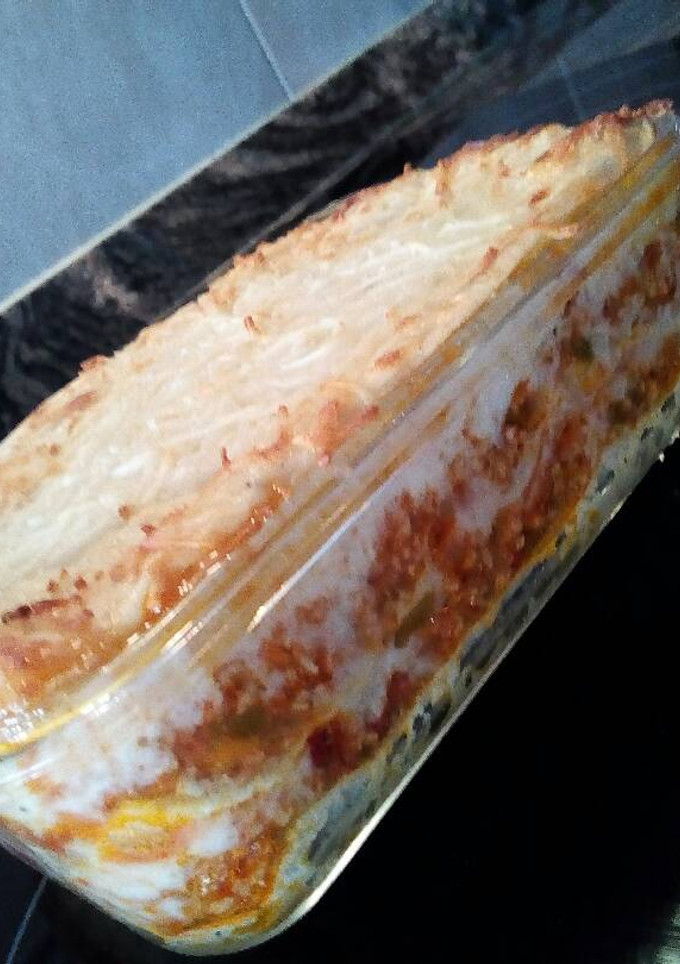 Una foto de Lasaña casera a la boloñesa