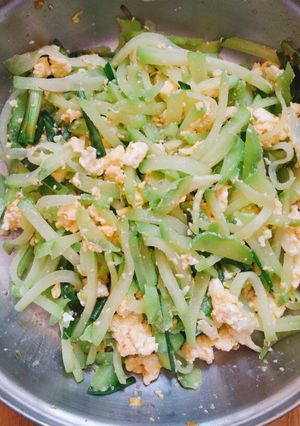 Hình của món Su su xào trứng.