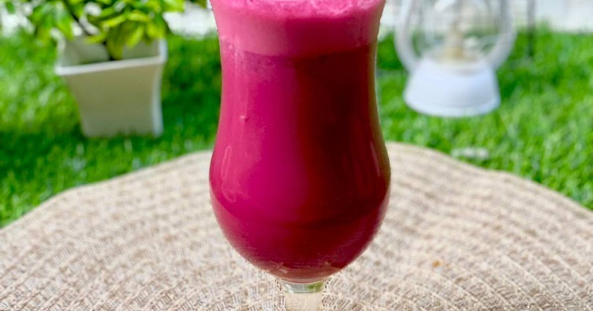 Beetroot milk shake girki daga Meenat Kitchen Cookpad