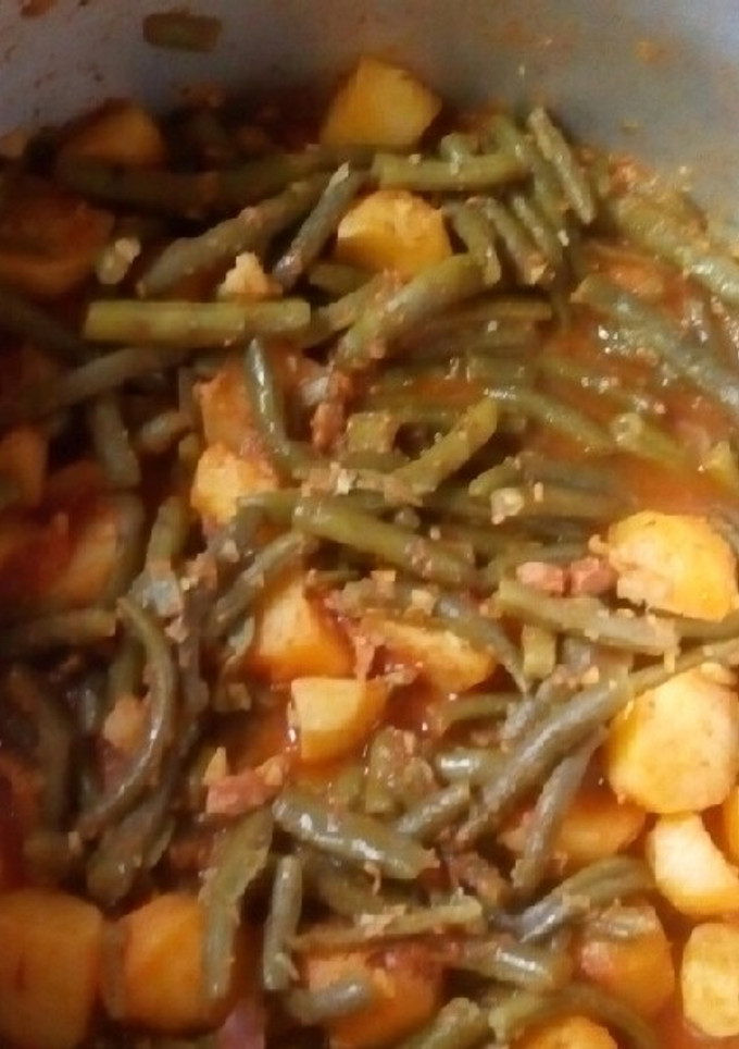 Una foto de Papas y habichuelas
