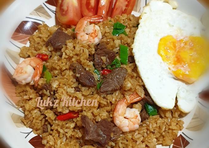 Resep Nasi goreng spesial oleh Lukz Kitchen - Cookpad