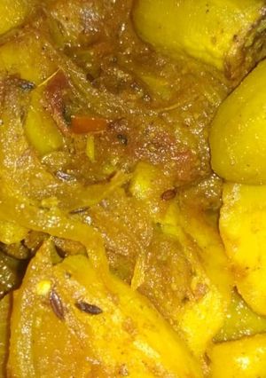 আলু পটলের ডালনা (alu patoler dalna recipe in Bengali) রেসিপির প্রধান ছবি