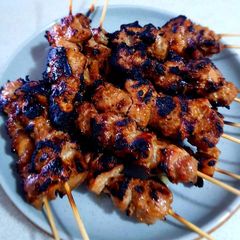 Sweet satay (sate manis) A picture of Sweet satay (sate manis).