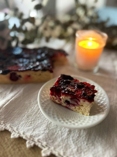 Una foto de Brownie de limón y arándanos