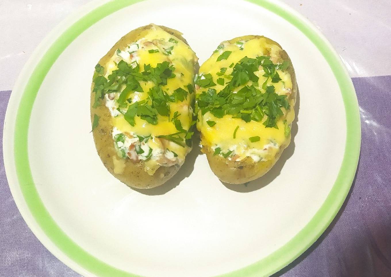 Papa horneada con queso manchego