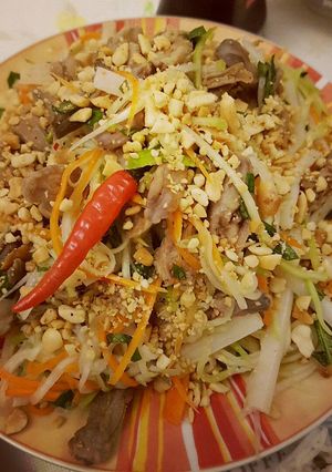 Hình của món Gỏi (nộm) lưỡi vịt.