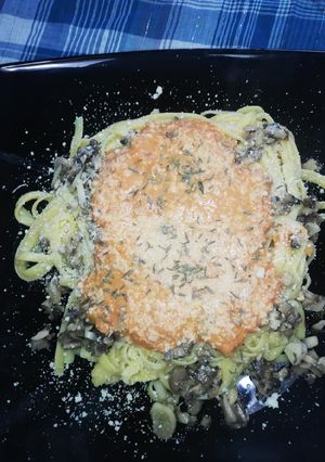 Una foto de Fettuccine con champiñones y salsa cremosa rabiosa