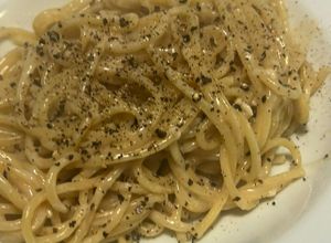 Foto di Spaghetti in padella 44 Brie e pepe