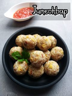 Foto resep Jumeokbap (Nasi Kepal Korea)