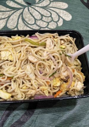 A picture of Mixed chowmein.