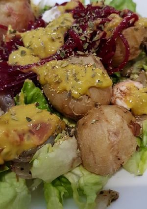 Foto principal de Patatas con guacamole y verduras