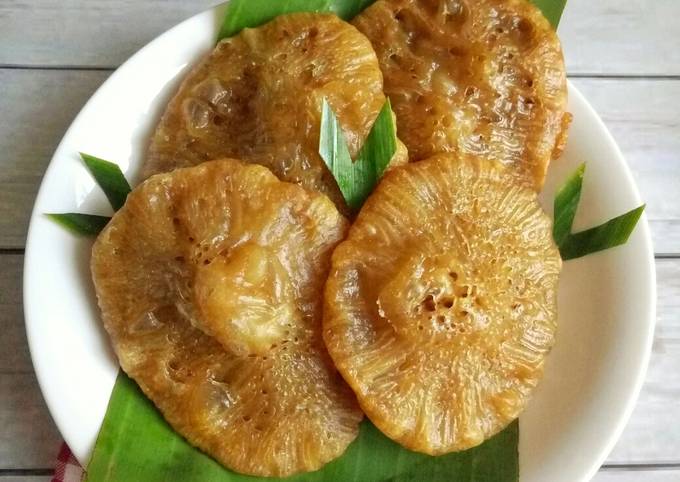 Kue Cucur