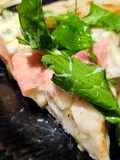 Pizza con masa tipo focaccia