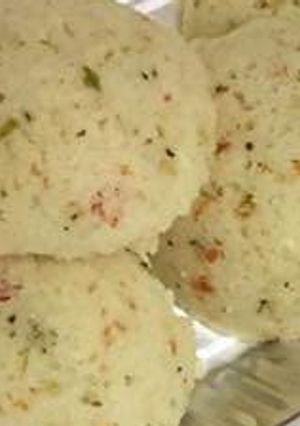 A picture of Steamed Vegetable Idlis.