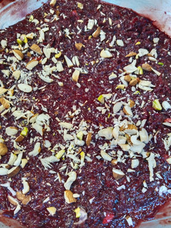 બીટ નો હલવો (Beetroot Halwa Recipe In Gujarati) રેસીપી મુખ્ય ફોટો