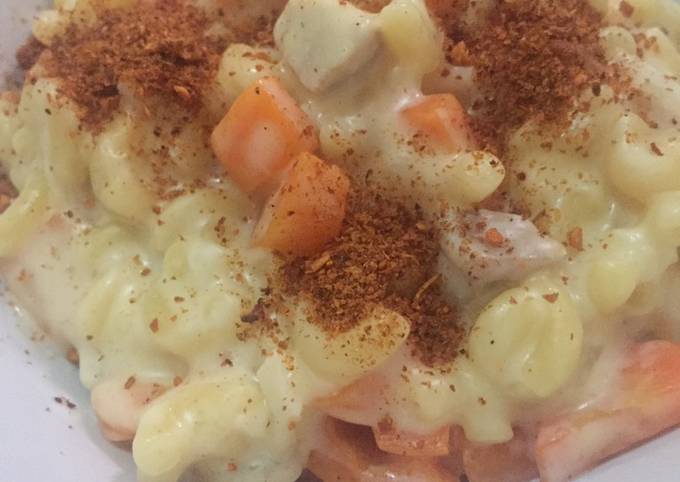 MAC and Cheese with Carrots