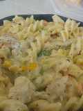 Pasta jardinera Alfredo con pollo