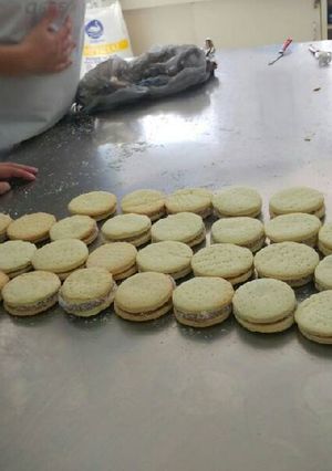 Una foto de Alfajores
