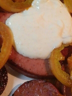 A picture of Ring-Around-the-Bologna.