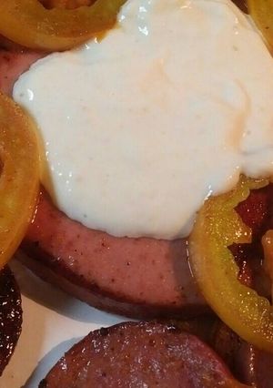 A picture of Ring-Around-the-Bologna.