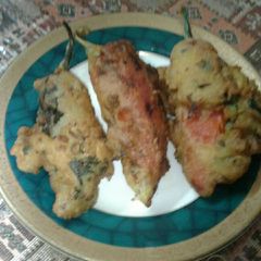 A picture of Mirch Pakoras.