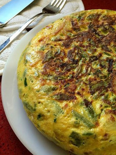 Una foto de Tortilla de espárragos trigueros