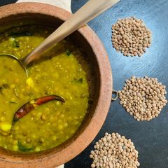 A picture of Gota Masoor Dal (Pink lentils).